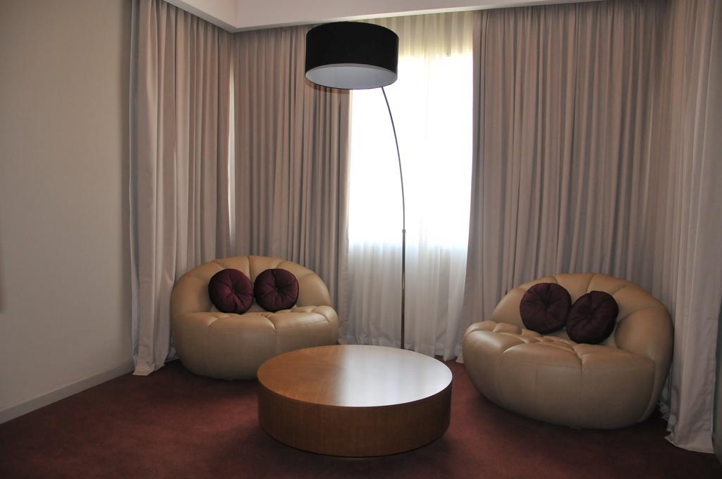 Antu Malal Hotel Пласа-Уинкуль Экстерьер фото
