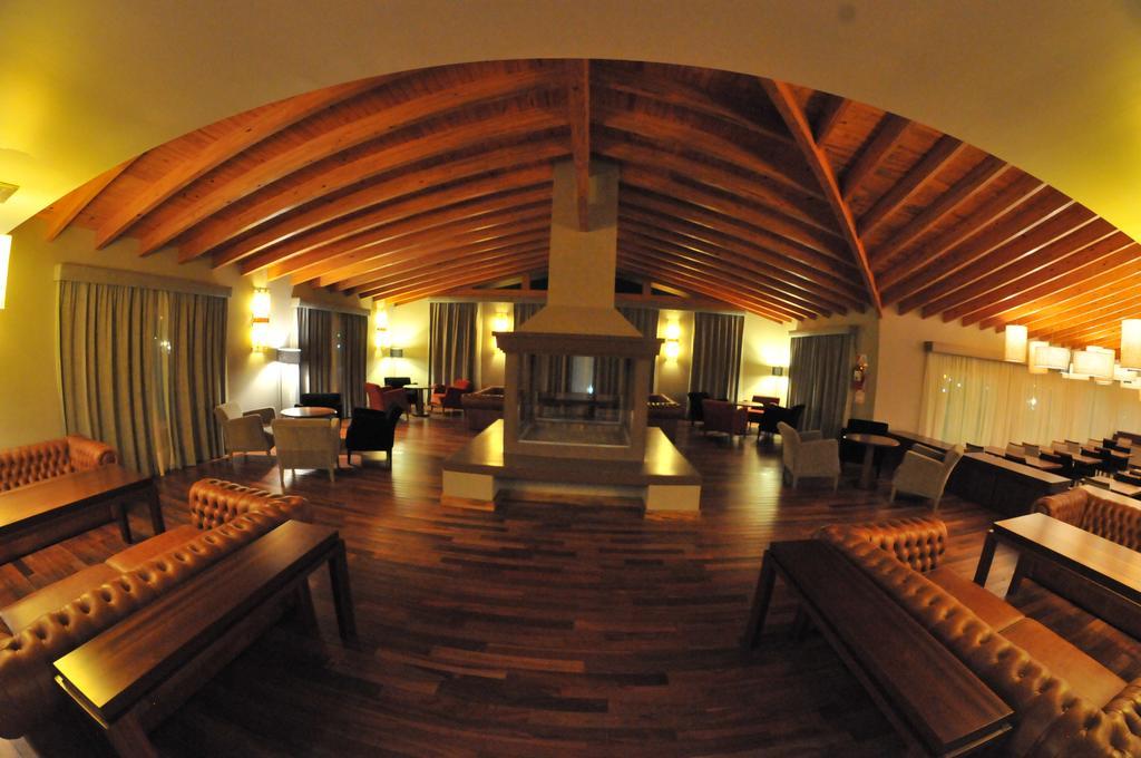 Antu Malal Hotel Пласа-Уинкуль Экстерьер фото
