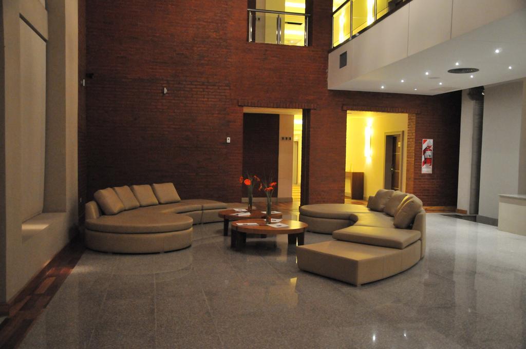 Antu Malal Hotel Пласа-Уинкуль Экстерьер фото