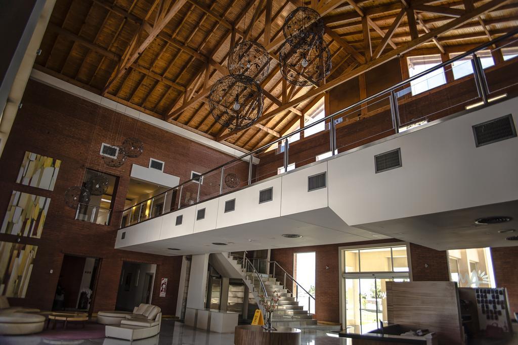 Antu Malal Hotel Пласа-Уинкуль Экстерьер фото