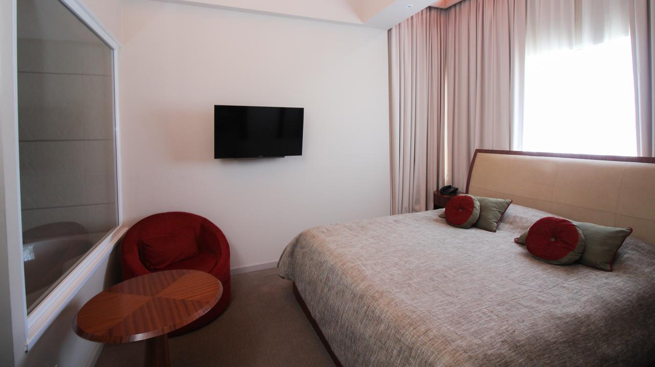 Antu Malal Hotel Пласа-Уинкуль Экстерьер фото