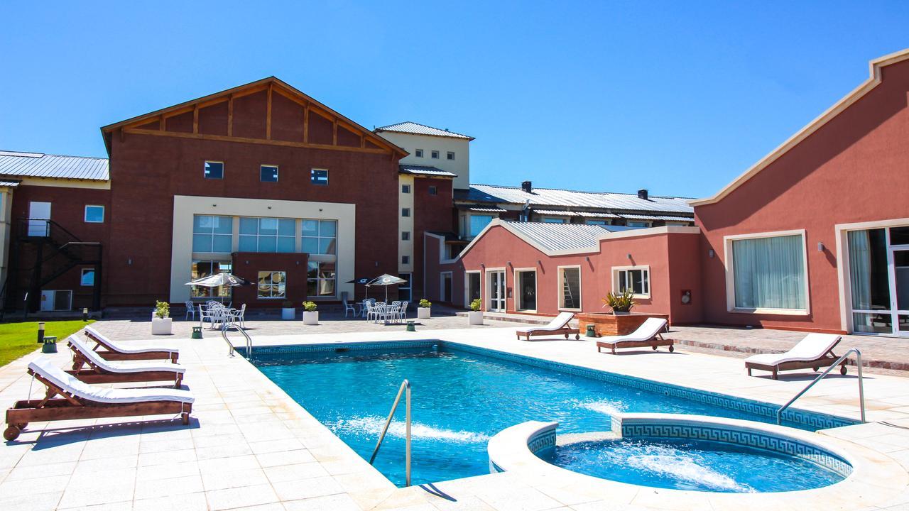 Antu Malal Hotel Пласа-Уинкуль Экстерьер фото