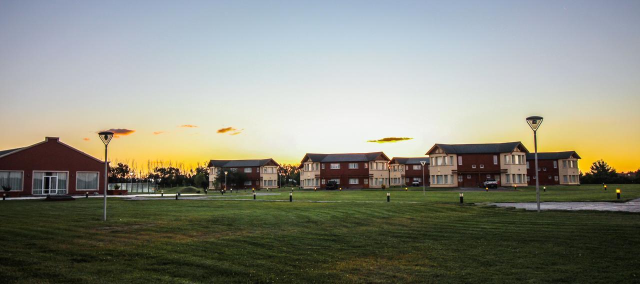 Antu Malal Hotel Пласа-Уинкуль Экстерьер фото