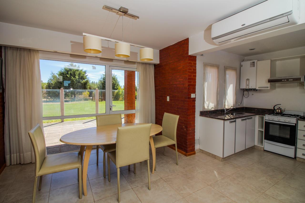 Antu Malal Hotel Пласа-Уинкуль Экстерьер фото